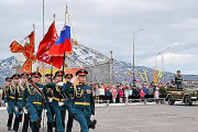 【朝日】ロシア戦勝記念日の北方領土・択捉島で、初の戦勝パレード実施　島民の愛国心を高める狙いか