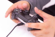 「新しいゲームを起動したらまずはオプションを開きますよね？嫁に『お前はおかしい』と言われて納得いかない」