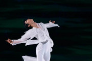 「これはカラダが夏になりそう」　羽生結弦らのフィナーレ衣装が話題沸騰「肩から腕が綺麗…」