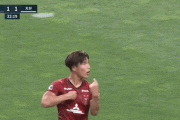 ◆Gif小ネタ◆逆転ゴール誰にも気づかれずに俺俺俺！と自己主張する浦和の橋岡大樹ｗｗｗ
