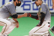 【阪神】中野　今季10盗塁目も悠々セーフ　いまだ成功率100％キープ