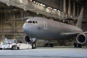 ボーイング、航空自衛隊向け空中給油機KC-46を追加受注…米軍機と同じ？ダークグレー塗装！
