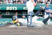 【阪神】１軍昇格の佐藤輝明が１打席目で技あり中前打、その後ヘッドスライディングで先制ホーム生還