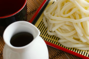【謎】「そば・うどん」を麺つゆ以外で食べるレシピがことごとく微妙な理由