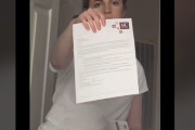 卒業式を1カ月後に控えた女子高生「部屋の片づけをするTikTok動画でも撮るか。ん？なんだこの手紙」 → 人生が激変する事態にｗｗｗｗｗ