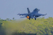 「F16戦闘機は再び空に舞い戻り、国家の安全を守る最前線で任務に就く」墜落した同型機の運用再開…台湾！