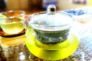 友人に緑茶を出した時、黙って出したのに九州産、しかも水出しと見抜いたのはすごいと思ったけどキレられるとは思わなかった