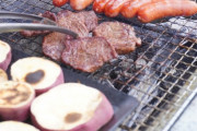 今日専門学校のクラスでBBQやるらしいんだが