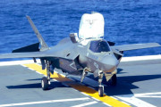 1回目の空母化改修を終えた護衛艦いずも、米海兵隊のF-35Bによる発着艦検証作業を開始