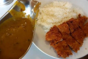 【画像】カツカレー（こういうのじゃダメなんだよ）