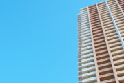 【住宅】人口減少時代のタワマン建設に賛成？反対？　今の活気か未来への適応か