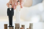 近々結婚予定の女性「自分より少ない年収400万円の30代彼氏に不安」
