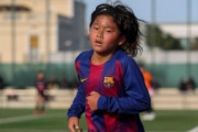外国人「日本の怪物を育てている」バルサの日本人神童は対処不可能な存在！久保建英以来の逸材..スペイン大手紙が異例の特集で海外のバルセロナファンも大興奮！【海外の反応】