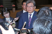 岸田首相が「増税メガネに過剰反応」と指摘　与党幹部、減税指示に危機感露わに