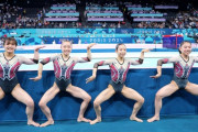 【画像】体操女子団体の決めポーズ、別アングルがコチラｗｗｗｗｗｗｗ