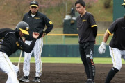 阪神　岡田監督「小幡、勝手に入ってきよったなあ。足速いと思とんかなあ、自分なりに（笑い）」赤星臨時コーチの個別指導に