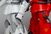 【ガンプラ作例】縁起物の紅白ザクがようやくできた、他