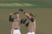 日ハム西川と大田が交錯　互いに見つめ合う