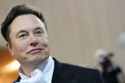 イーロン・マスク氏「AIはあと2年で人間よりも賢くなる」