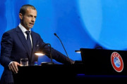 【悲報】UEFA「SLから撤退の9クラブは撤退しただけじゃ許さん、20億寄付して収益も5％徴収な」