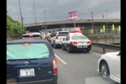 【悲報】日本の警察さん、暴走車両相手に無力すぎる