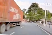 【動画】中国での危険予測運転、難易度が高すぎる(°_°)