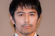 俳優の阿部寛さん、最近の私生活がヤバすぎる・・・「墓地で台本覚えてる」