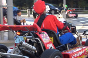 任天堂が裁判で勝訴したはずの「公道マリオカート」ぽい車、また都内のあちこちで発見される！　→　法的に問題ないか聞いた結果……
