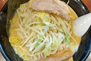 ラーメン「800カロリーです…」人間「一日2400カロリー必要です」