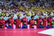 開催国カタールの開幕戦、後半から多くのファンが消える…【カタールW杯】