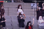 【悲報画像】韓国プロサッカー無観客試合に置かれた人形がヤバすぎるｗｗｗｗｗｗ