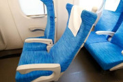 新ハラスメント・新幹線でリクライニングを全開まで倒す系迷惑客、登場 → ネット「そういう設計だからな」「先客が優先」と賛否