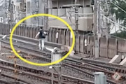 【動画】東急東横線で痴漢を疑われた男が線路を逃走して電車が22分の遅延。