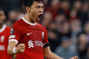 【朗報】リバプール遠藤航さん、最初はお荷物だったのに今は必要不可欠な存在になってしまうｗｗｗ