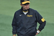 エラー数ワースト2位でも阪神が首位快走する理由は？「数は意識していない」という“名将”岡田の意識改革にあり
