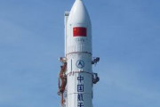 中国が打ち上げたロケットの残骸がニューヨーク上空をかすめて落下 w w w