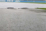 本日のヤクルト巨人戦は雨天による中止