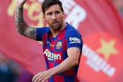 【リーガエスパニョーラ】絶対的エースが移籍？　メッシ、来年以降バルセロナ退団が可能に