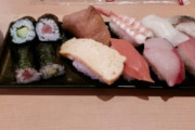 【画像】寿司🍣、久しぶりに食うとガチで美味い♥♥♥