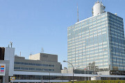 NHKの職員年収は1千万円、3千億円も貯めこむなら受信料を下げよ [1/2]