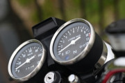 バイクってガソリンメーターないんやな…