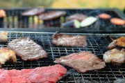 GW初日に開催されるBBQに、旦那が友達から誘われ行く気満々　旦那を誘ってきた友達はみんな小さな子持ち　BBQは外だからいいのか？とモヤモヤしてる