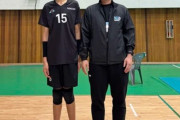 【画像】韓国人「韓国に小学生で身長2m5cmのバレーボール選手が登場！」→「将来性に注目集まる…（ﾌﾞﾙﾌﾞﾙ」