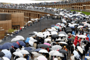 万博初日来場者、予約を2万人超下回る…雨天で減少か