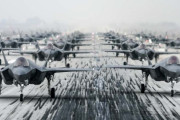 飛ばない戦闘機は怖くなかろう　〜　【軍事】金正恩も恐れる韓国空軍ステルス戦闘機が示威行動・・・滑走路 「エレファントウォーク」