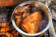 キャンパー「うまっ...直火で温めた缶詰を、うまっ...！！」 缶詰メーカー（うっうわぁ...）