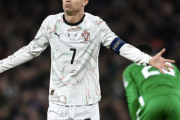 【動画】W杯欧州予選　C・ロナウドが“痛恨の肘打ち”で一発退場。今予選初黒星のポルトガルは最終節の結果次第で首位陥落の恐れも