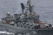 ロシア黒海艦隊旗艦のミサイル巡洋艦「モスクワ」が曳航中にバランスを失って沈没…ロシア国防省が明らかに！