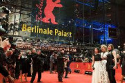 ベルリン国際映画祭、「男優賞」「女優賞」の区別を廃止。「ジェンダーにより敏感になるきっかけに」