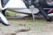ワイひょろがり、教習のバイク起こしに失敗ｗｗｗｗｗｗｗｗ